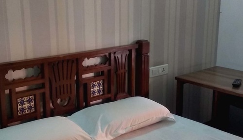 Deluxe double Ac room with bathroom