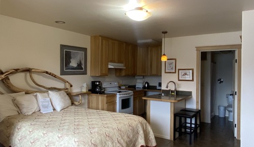 Standard Studio, Non Smoking, Bay View (Downstairs Room)