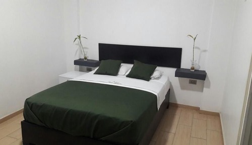 Single Room (AC)
