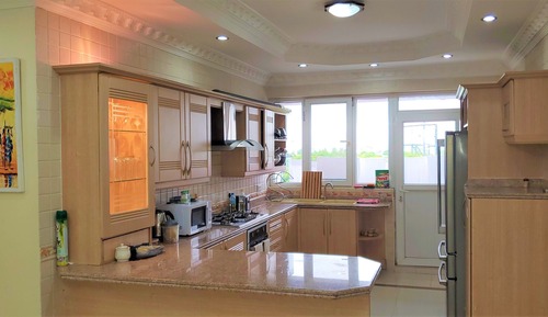 Luxury Apartment, 3 Bedrooms, Balcony, Ocean View