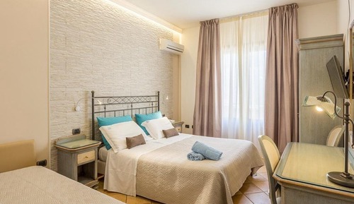 Double or Twin Room, Balcony