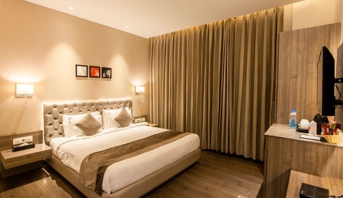 Deluxe Room, 1 King Bed