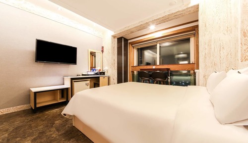 Double Room, Ocean View (A - Low floor)