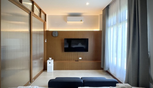 Family Room 5 people