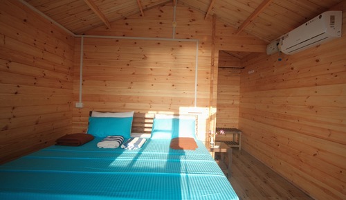 Deluxe first floor sea view cottage 