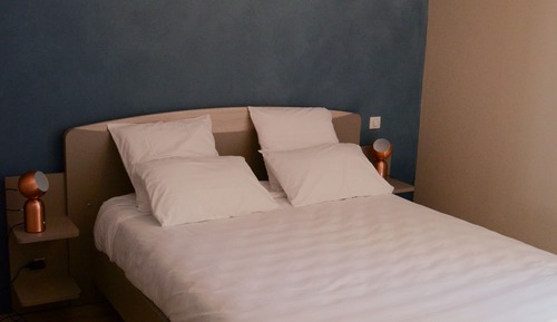 1 bedroom suite for 2