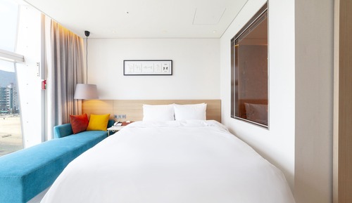 Suite, Multiple Beds, Non Smoking, Ocean View (Ocean)