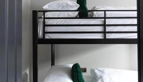 Two-Bedroom Apartment (Double Bed & Bunk Beds)