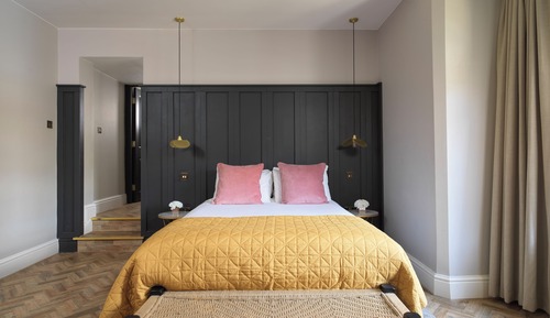 Two-Bedroom Apartment (2 Double Beds)