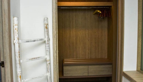 Deluxe Room (King Bed)