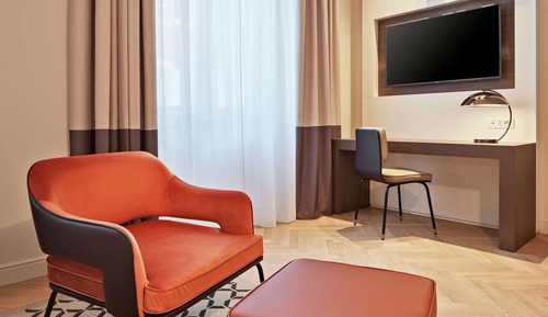 Deluxe Room, 1 King Bed