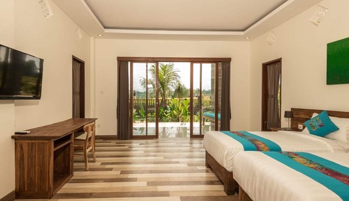 Family Studio Suite, Multiple Beds, Garden View