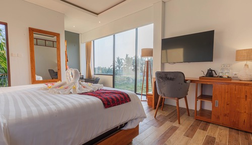 Executive Studio Suite