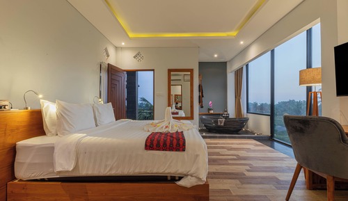 Exclusive Studio Suite
