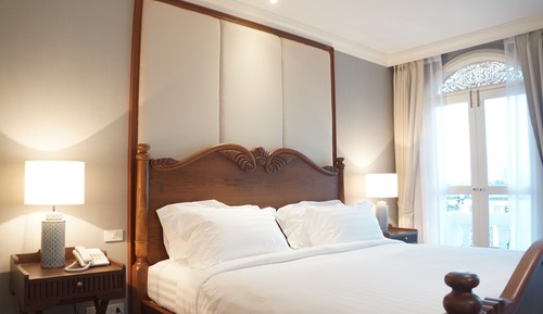 Suite 1 Bedroom River View