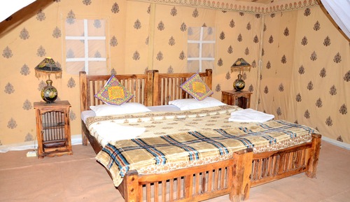 Deluxe Tent