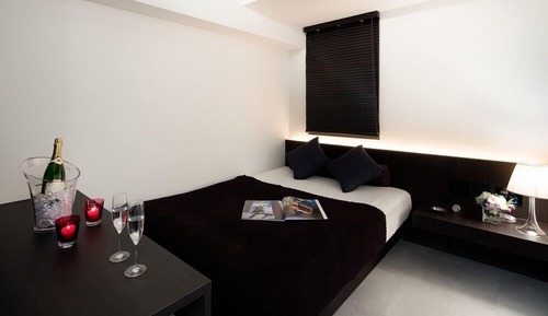 Luxury Double Room, 1 Double Bed, Smoking (Check in after 15:00)