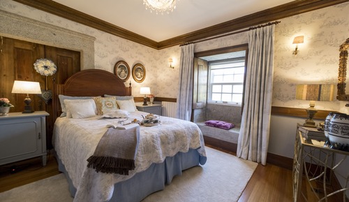 Suite, Garden View