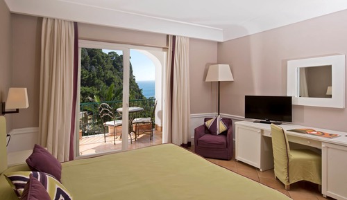 Deluxe Room, Patio, Sea View