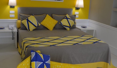 Junior Suite, Terrace, Hill View (Lemon)