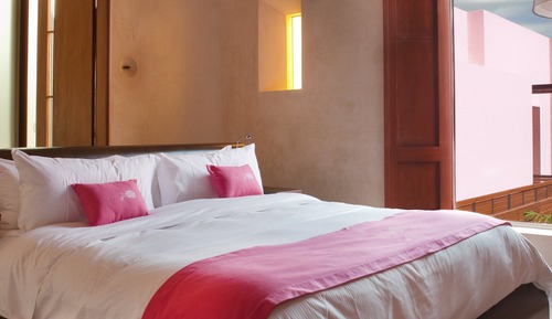 Suite, 1 King Bed (Xocolate)