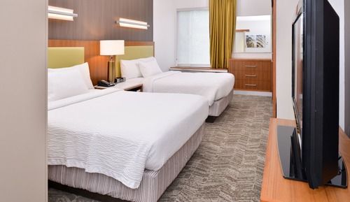 Suite, 2 Queen Beds (Mobility Accessible, Tub)
