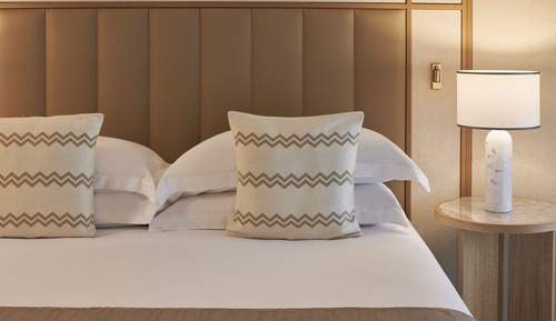 Junior Suite, 1 King Bed (Oasi Junior Suite)