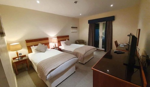 Standard Twin Room