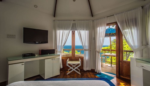 Deluxe Room, 1 Queen Bed, Ocean View