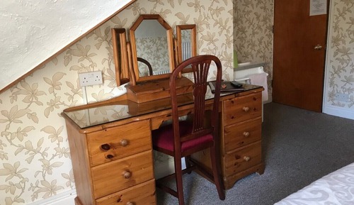 Double Room, Ensuite (Second Floor)