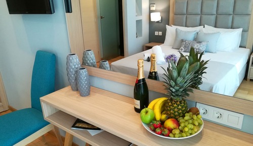 Classic Double Room (Acropolis View)