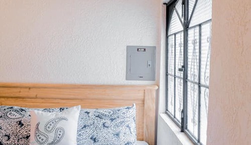 Comfort Room, 1 Queen Bed