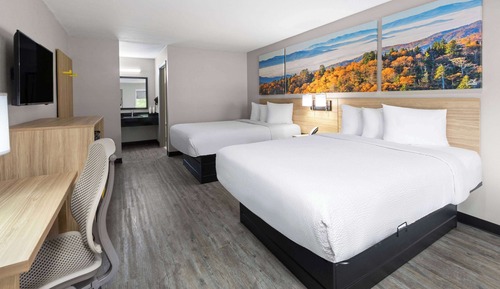 Room, 2 Queen Beds, Non Smoking