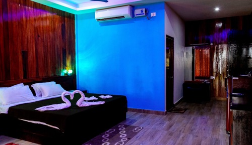 Royal Studio Suite