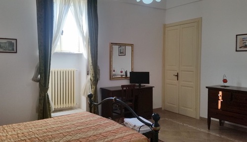 Standard Double Room (3)