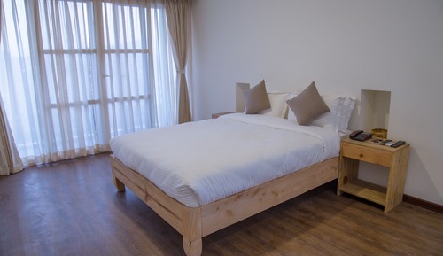 Family Apartment, 2 Bedrooms, Kitchen, Mountain View
