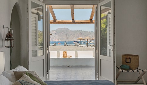 Classic Triple Room, Patio