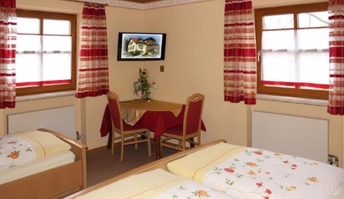Triple Room, Multiple Beds, Non Smoking