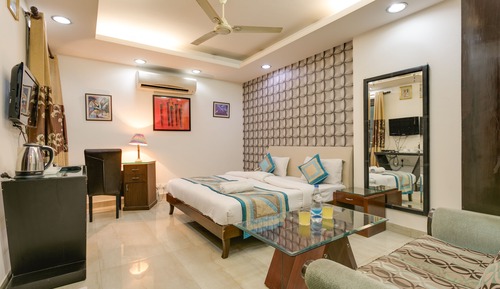 Superior Room, 1 King Bed
