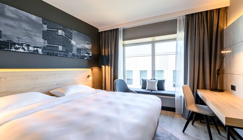 Standard Room (High Floor)