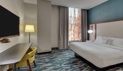 Room, 1 King Bed, City View (Mobility/Hearing Access, Roll-In Shwr)