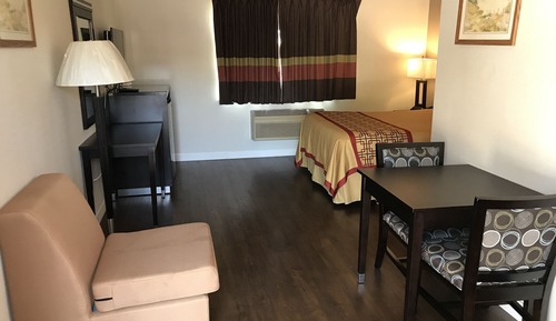 Deluxe Room, 1 Queen Bed