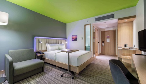 Room (Guest)