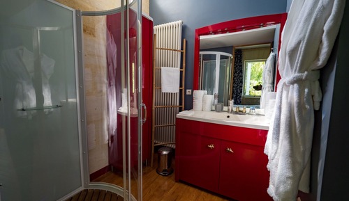 Luxury Double Room, Ensuite, Garden View (Chambre Bleue)