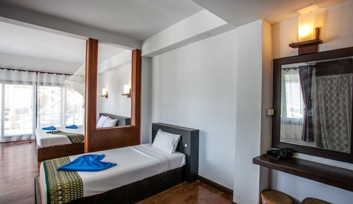 Triple Room