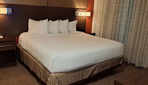 Suite, 2 Bedrooms (Mobility Accessible, Tub)