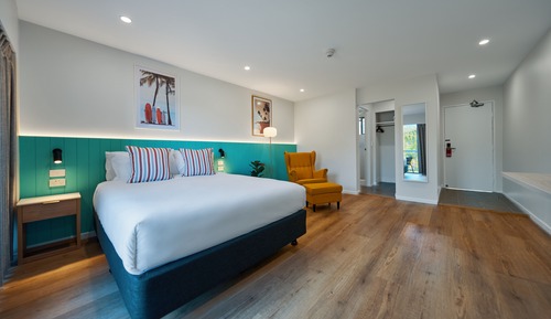 Queen Room 
