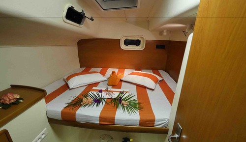 'Go Zone' Catamaran, 4 Cabins