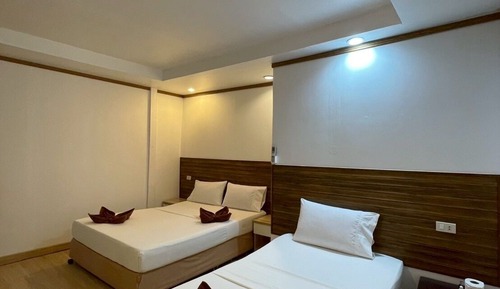 Triple Room