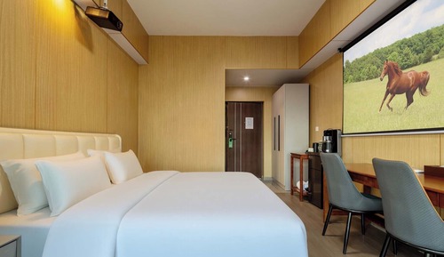 Comfort Double Room, City View